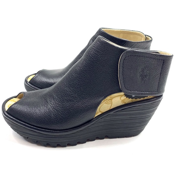 clarks collection women's merana amber booties